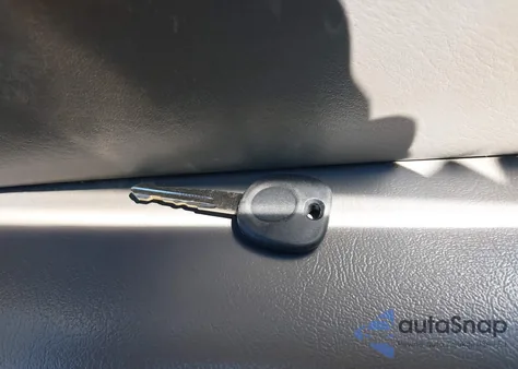 2002 Chevrolet Tahoe Ls z USA, uszkodzony, nr VIN 1GNEC13V32R117328